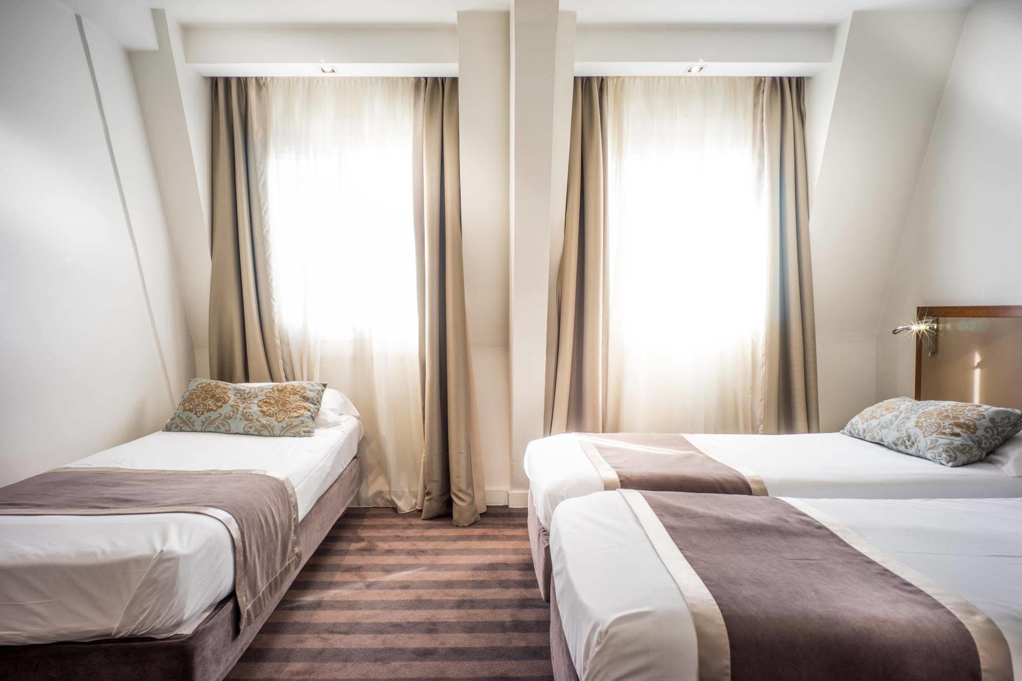 Art Hotel Париж Экстерьер фото